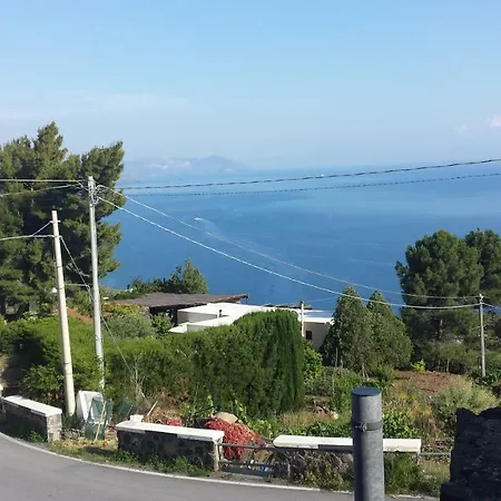 Holiday home Salina Acroeoliano In