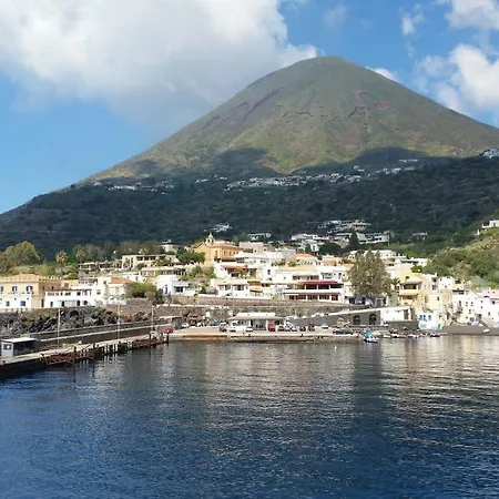 Salina Acroeoliano In Сasa de vacaciones Leni